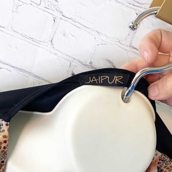 JAIPUR SPARKLE ANIMAL PRINT RUFFLE TOP - LARGE - Picture 4 of 5